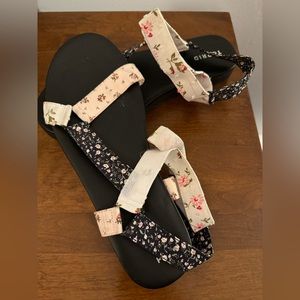 Torrid Sandals Floral